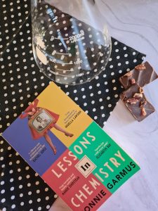 Roelia Reads Lessons in Chemistry Bonnie Garmus Penguin Books